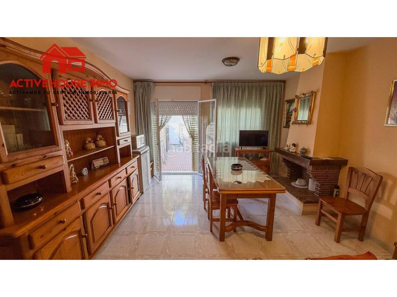 Foto f9aab008-e781-478c-8928-bf1d9fc34732. Casa adossada amb aparcament piscina a Creixell