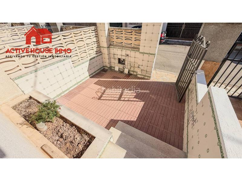 Foto fcb6cbba-cb49-4670-a13e-d9a87d209acd. Casa adossada amb aparcament piscina a Creixell