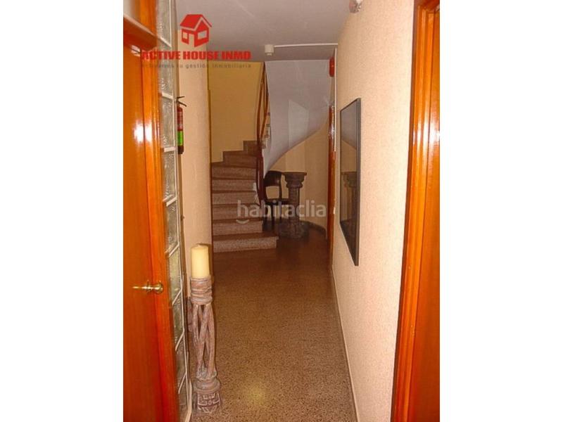 Foto 6b100f9f-d054-42f5-8dd2-0d9f647f6092. Edificio en major 31 en Santa Bàrbara