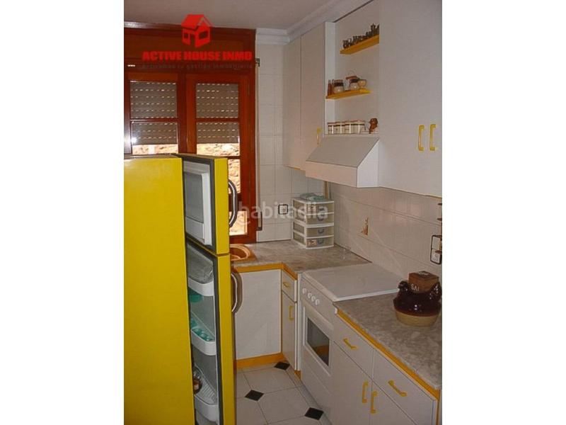 Foto a8fbeaa0-b5a6-4ff6-b91f-41b558a7f301. Edificio en major 31 en Santa Bàrbara