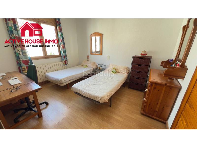 Foto 2fef27d1-8abd-47de-b060-a886958596f3. Xalet amb calefacció aparcament piscina a Alcanar