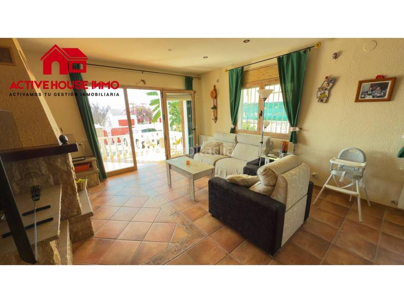 Foto 396cf943-3afd-4d8e-8603-38cbee83ef3a. Xalet amb calefacció aparcament piscina a Alcanar