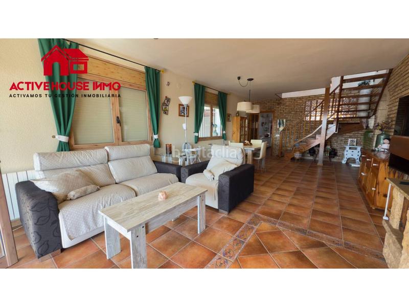 Foto f736cfef-88fb-465d-808d-ad6125aff629. Xalet amb calefacció aparcament piscina a Alcanar