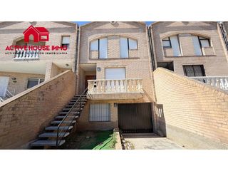 Casa adossada  Calle ordre de malta. Casa adosada en venta en la ràpita, zona platges
