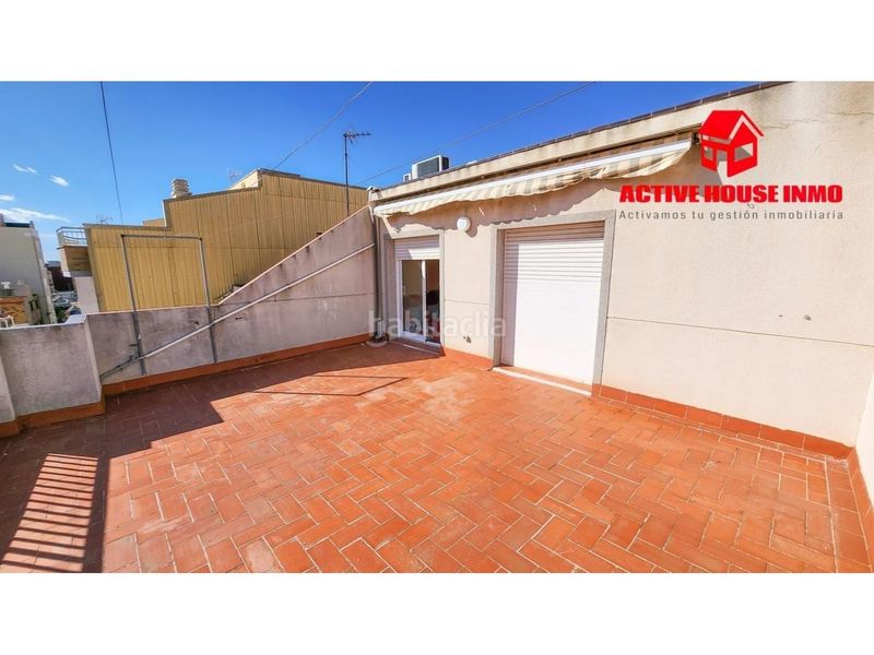 Foto 3d41a858-3807-4b0b-ac94-00a2cdc52157. Casa aparellada a Avinguda Catalunya La Ràpita
