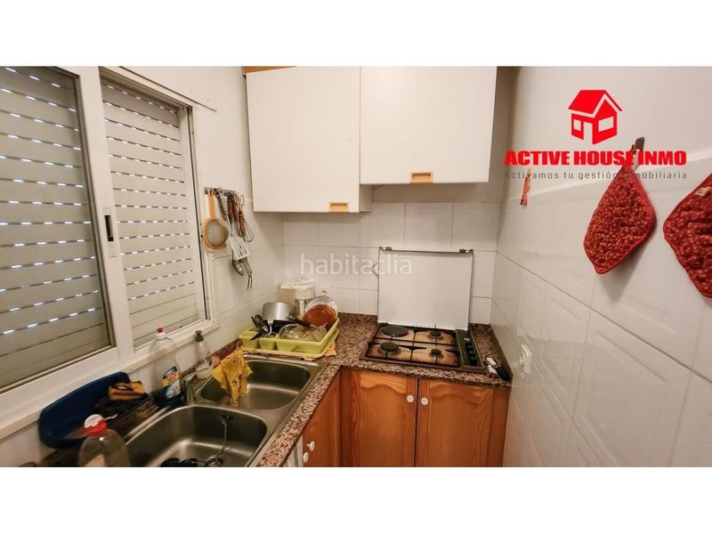 Foto f85f37bc-fa0a-4503-bef2-5659b4ccf476. Casa aparellada a Avinguda Catalunya La Ràpita