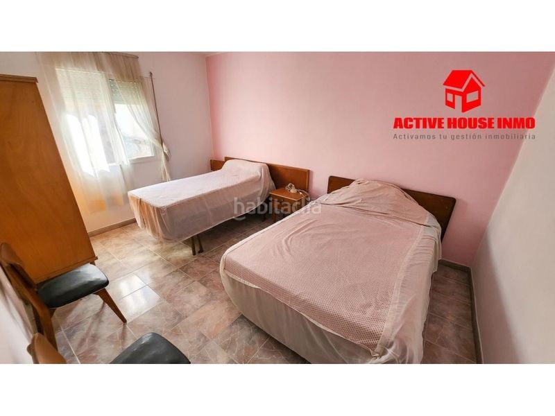 Foto f8a74938-89a6-4a20-b19b-2bb22c0ab447. Casa aparellada a Avinguda Catalunya La Ràpita