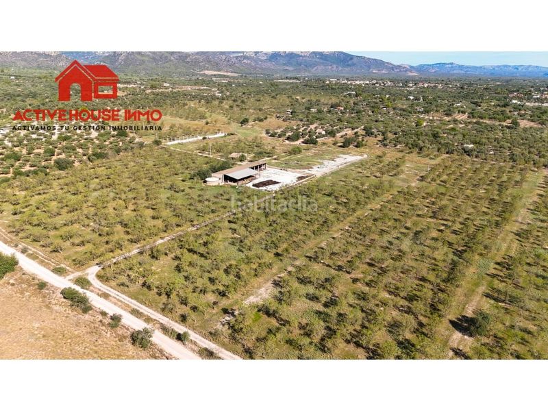 Foto 1f8a0c20-c899-469f-b32f-e05cc51b6bec. Masia a Roquetes