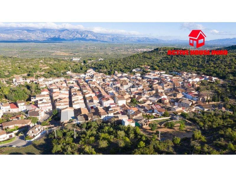 Foto a3aaa5ab-2d32-428c-bae5-f672e1579c3c. Finca rústica terreno con posibilidad de edificar en Godall