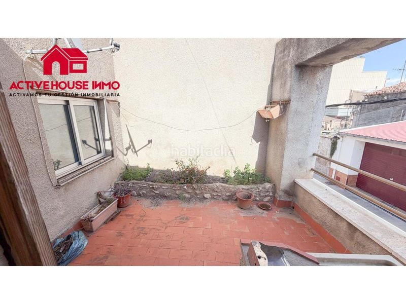 Foto ebfca844-88cb-492f-a80f-e65d4e48e4f8. Casa amb aparcament a Santa Bàrbara