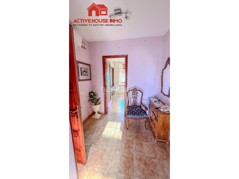 Foto 0d87c79d-fcf0-49b0-9cd4-35cf6404a9a4. Casa amb aparcament a Santa Bàrbara