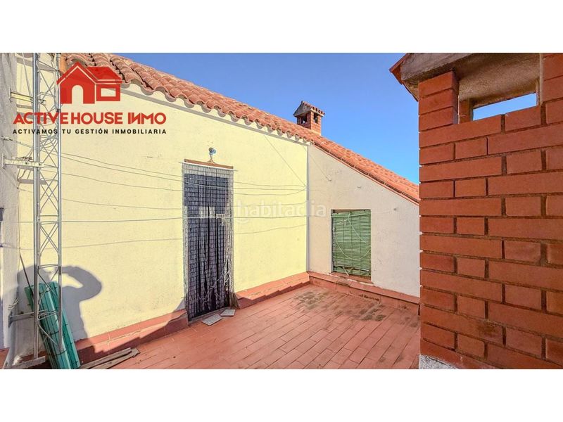 Foto ae1527a0-afd3-4d2c-b69f-40948a28cc18. Casa amb aparcament a Santa Bàrbara