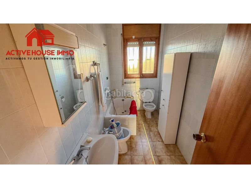 Foto dea75254-c31c-4ca7-9a40-b259b60fcb6e. Casa amb aparcament a Santa Bàrbara