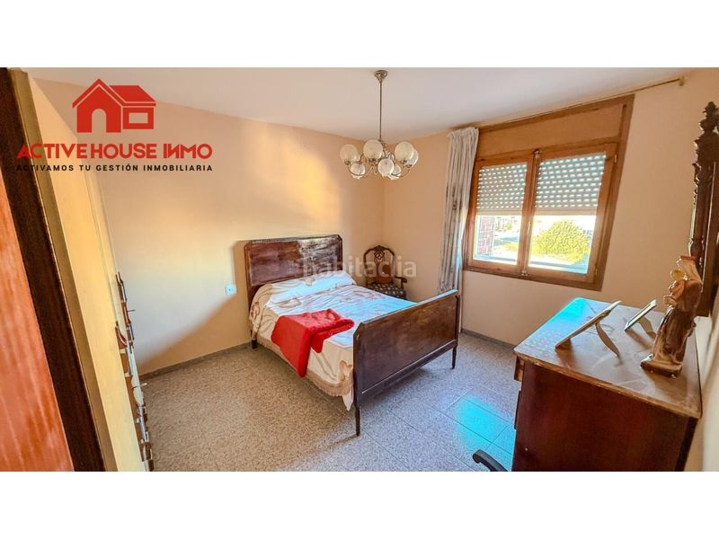 Foto f28d76c5-3c44-466c-be85-d51161a10abc. Casa amb aparcament a Santa Bàrbara