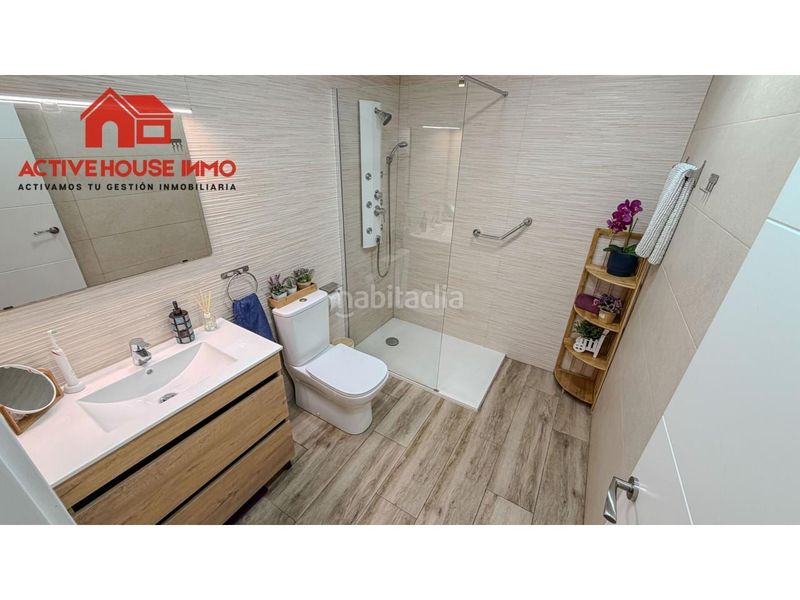 Foto a052e832-4c01-4849-9ba2-41130f95644b. Casa a Avinguda Catalunya La Ràpita