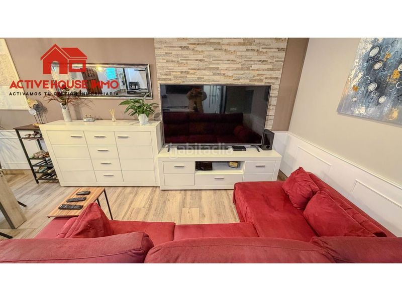 Foto acd17a89-2406-46eb-8627-3b4837d5484e. Casa a Avinguda Catalunya La Ràpita