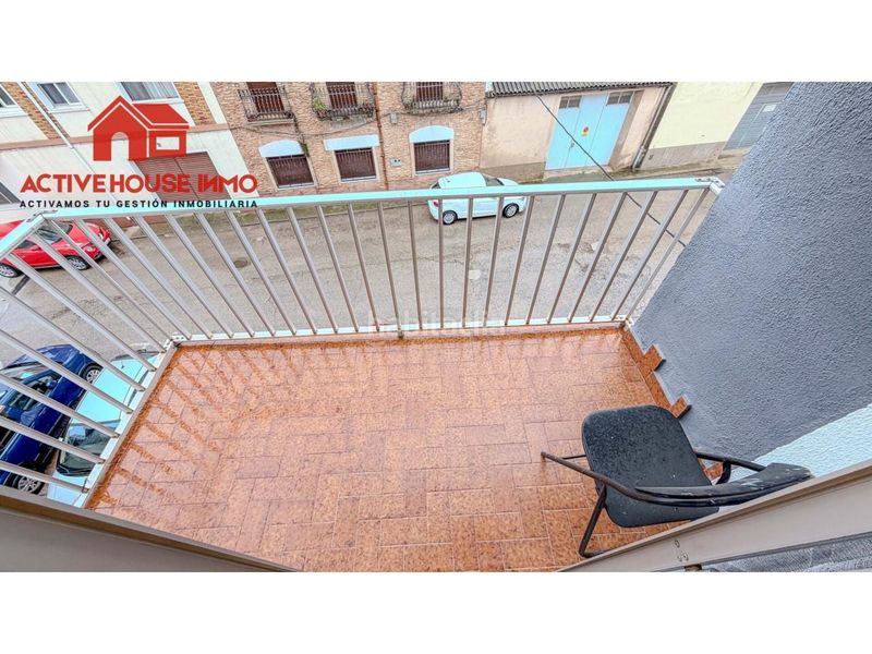 Foto 443362ea-d943-4e15-b70e-8d8390676f51. Pis a Santa Bàrbara