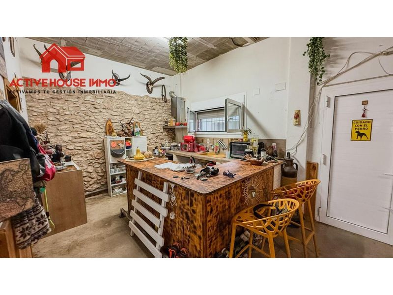 Foto 72f18349-a33f-4748-95b3-3af3d8444dd1. Casa amb calefacció aparcament a Santa Bàrbara