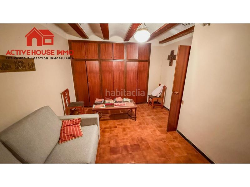 Foto 6897b1a7-daa1-405f-9202-fd462f062947. Casa amb aparcament a Santa Bàrbara