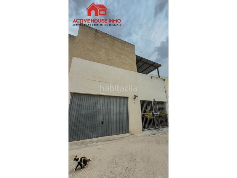 Foto 048e1dd8-a7e9-458e-afc9-b656077dfb9d. Casa amb aparcament a Deltebre