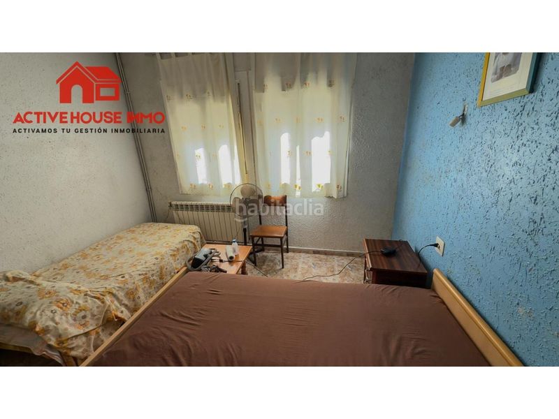 Foto 06df9074-34c6-4021-9247-b69bd8211c01. Casa amb aparcament a Deltebre