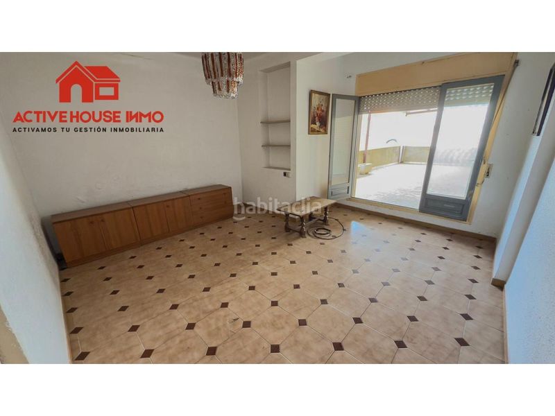 Foto 1c03e57e-28ed-4448-a038-b5c6beb6f4bf. Casa amb aparcament a Deltebre