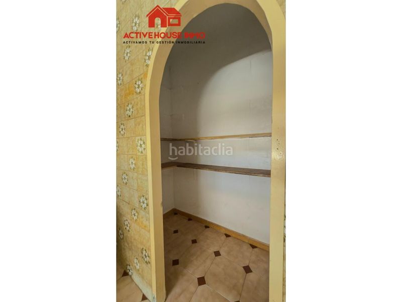Foto a24235dc-2165-4fa9-8696-c5c2ad1da981. Casa amb aparcament a Deltebre