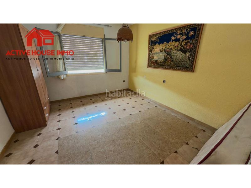 Foto b0e283f0-8000-45f2-aaf1-d804dd6a8acc. Casa amb aparcament a Deltebre