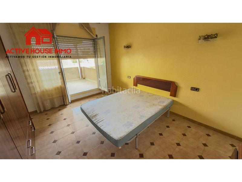 Foto d040688b-d585-4562-87db-664d62376762. Casa amb aparcament a Deltebre