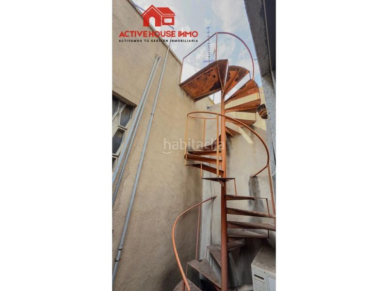Foto e220f7ee-eaf6-4dc0-ba00-80ef8a54ad3e. Casa amb aparcament a Deltebre