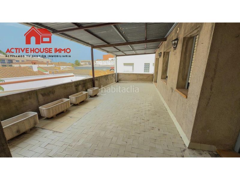 Foto fe96268d-52a1-457c-96dd-7abf70c051ba. Casa amb aparcament a Deltebre