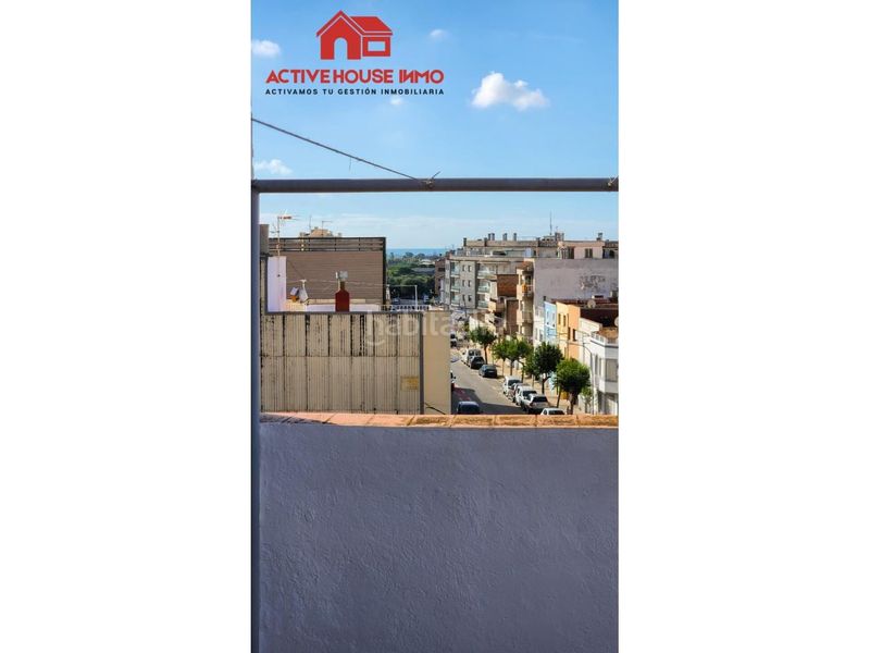 Foto 2a18901e-72d5-44e6-afe2-13c30595e8a3. Casa amb aparcament a Alcanar