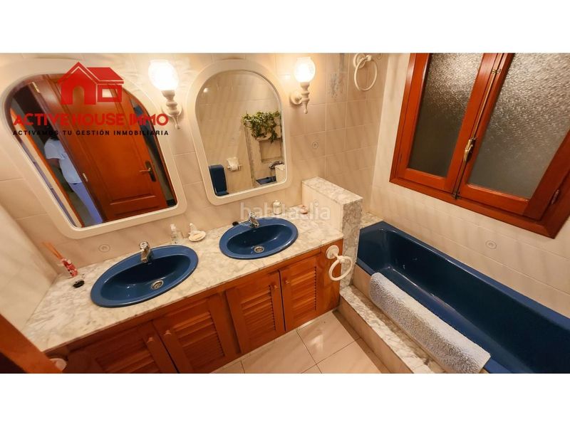Foto 454d72aa-38b3-43cd-9877-5ab7fd13655f. Casa amb aparcament a Alcanar
