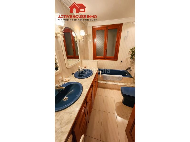 Foto 5e9e631c-b87a-44a7-9d16-7e39f36bc7c1. Casa amb aparcament a Alcanar