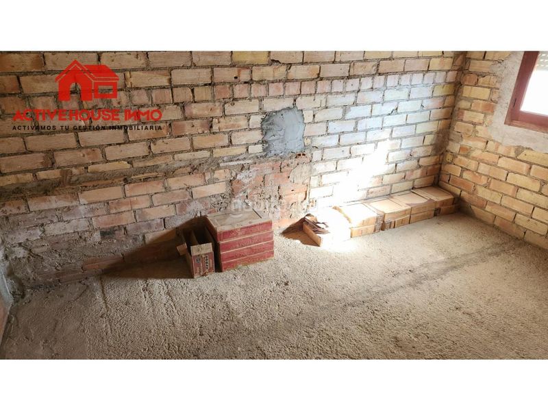 Foto e06f7b93-0c14-4b2b-9485-b20cd8531d52. Casa amb aparcament a Alcanar
