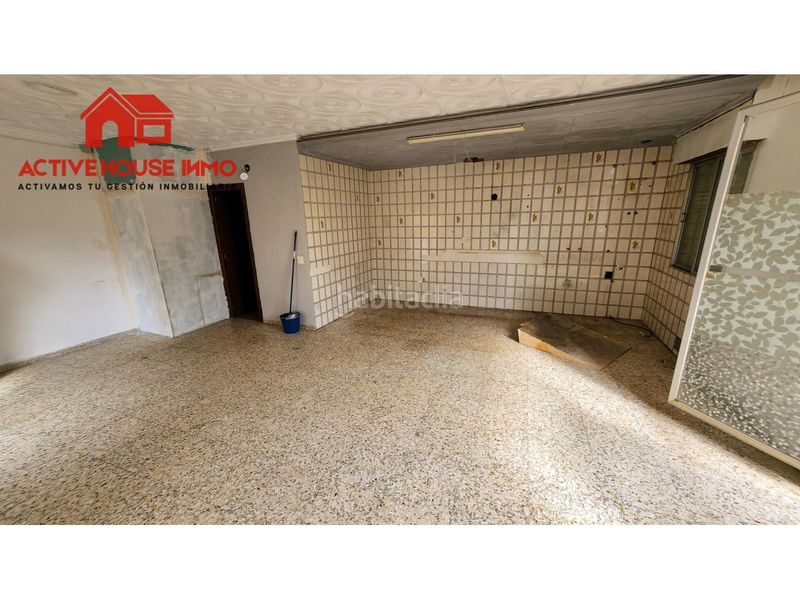 Foto dcb11d4d-b21f-492b-a0c8-e8e35b44b560. Local comercial a Santa Bàrbara