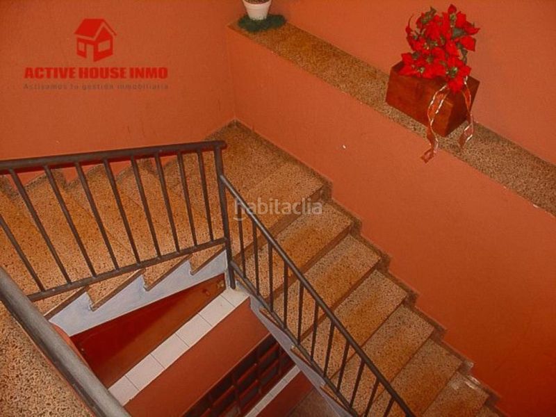 Foto ee3d286f-ebf8-4397-8c85-28a428dcf7c7. Edificio in Santa Bàrbara