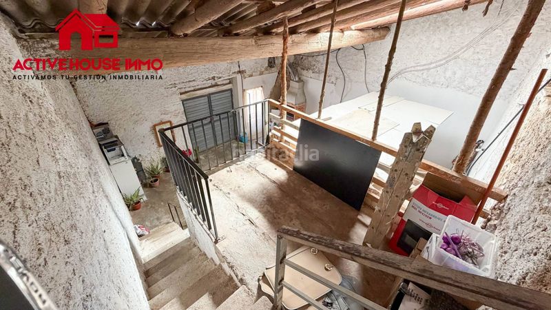 Foto e1312fd5-134a-44fa-93ba-8c03cbd089b7. Casa amb aparcament a Santa Bàrbara