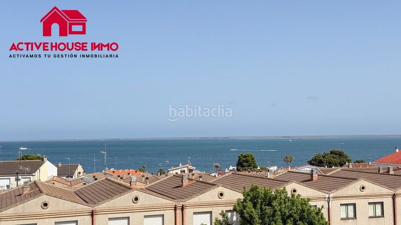 Foto a102e3fb-8661-4bf0-8d49-37430e795238. Àtic amb calefacció aparcament a Platges La Ràpita