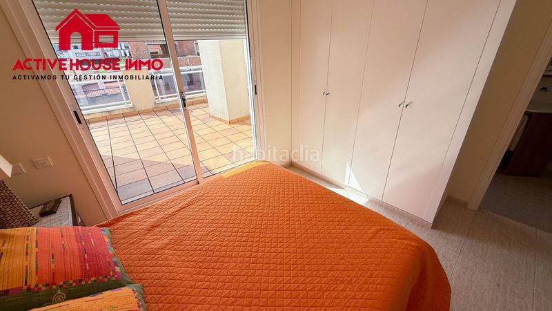 Foto d0c00f3d-5ba3-4d45-a165-6e3534e36899. Àtic amb calefacció aparcament a Platges La Ràpita
