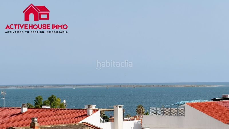 Foto ec28e4f5-4283-4edb-bf5b-d20d6a3eb360. Àtic amb calefacció aparcament a Platges La Ràpita
