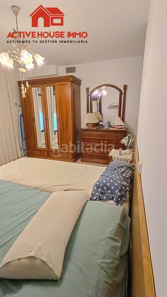 Foto e4f56fb4-b97a-4598-953a-bd15d0fbfbe8. Àtic amb calefacció aparcament a Nord La Ràpita