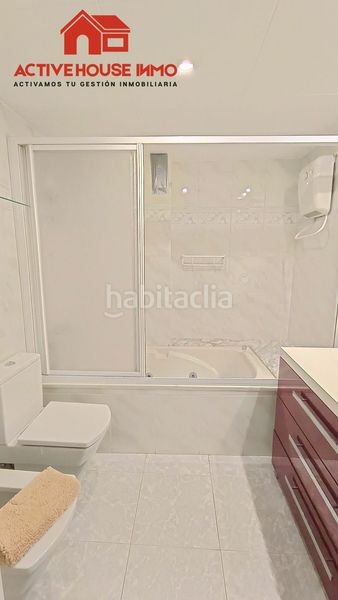 Foto f0bafce2-bf29-4fc6-9d2c-c3c0dd8b5ba3. Àtic amb calefacció aparcament a Nord La Ràpita