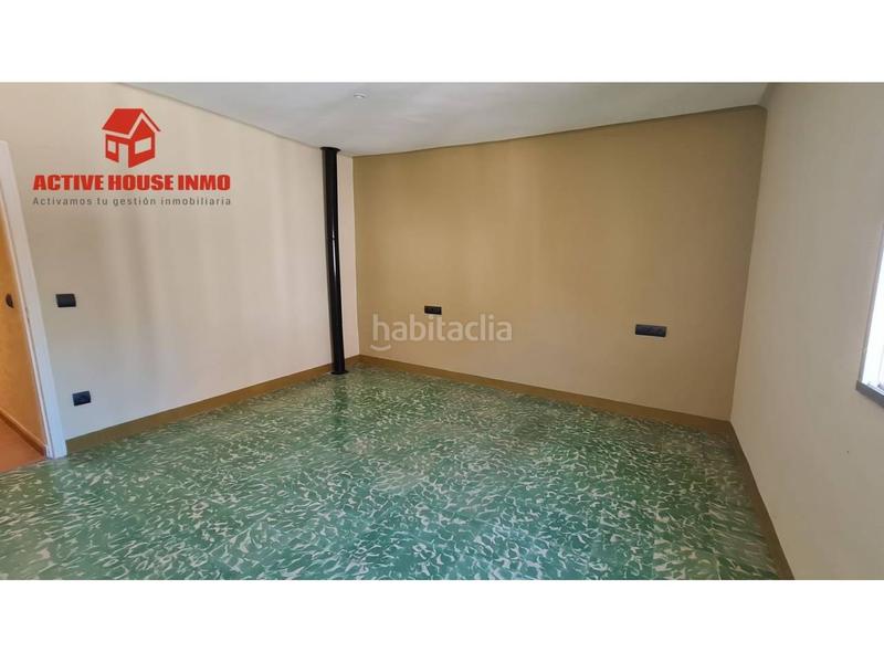 Foto c207ad99-8fd3-421d-8a27-7320631f1f99. Casa pareada en Masdenverge