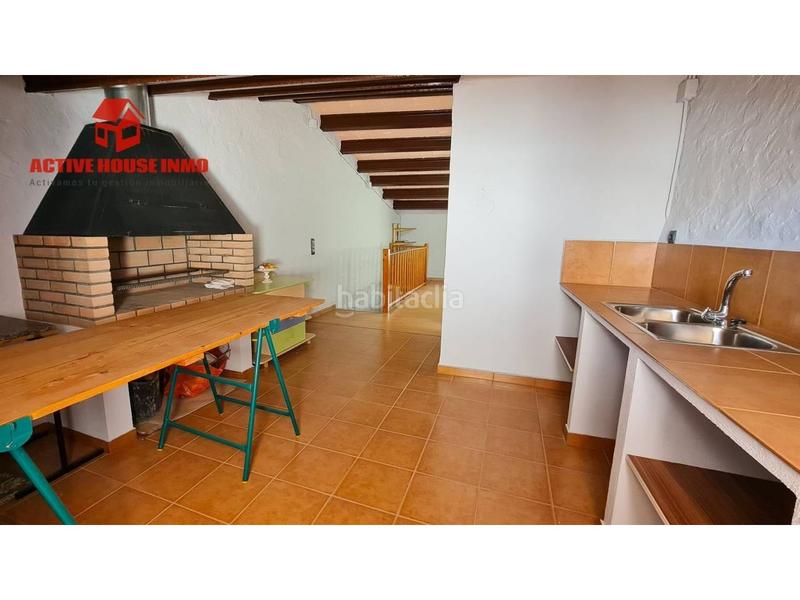 Foto f2421977-bc05-471f-8e93-1382f30d049a. Casa pareada en Masdenverge