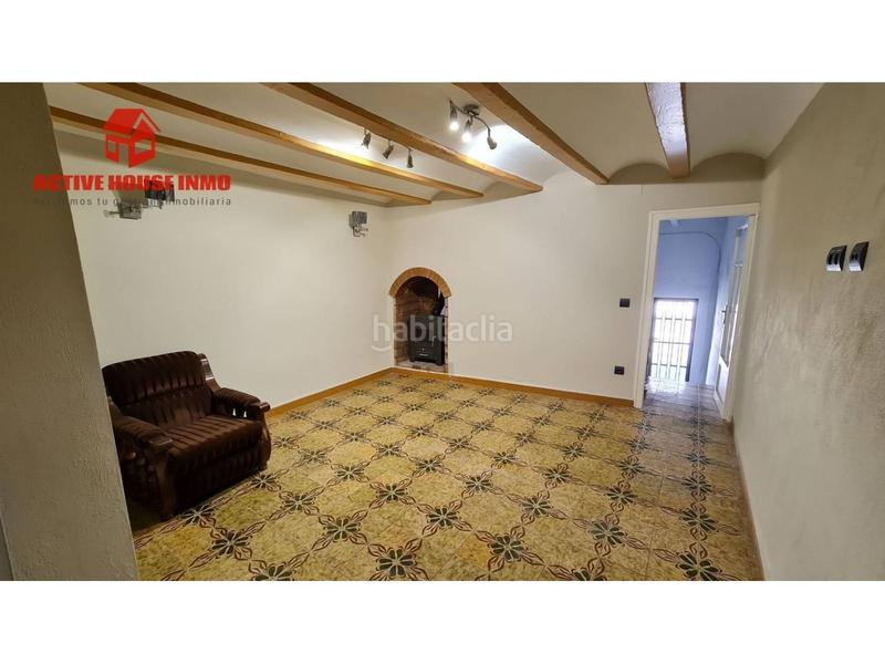 Foto fbb46571-d76f-4fdb-b7da-e856c073786e. Casa pareada en Masdenverge