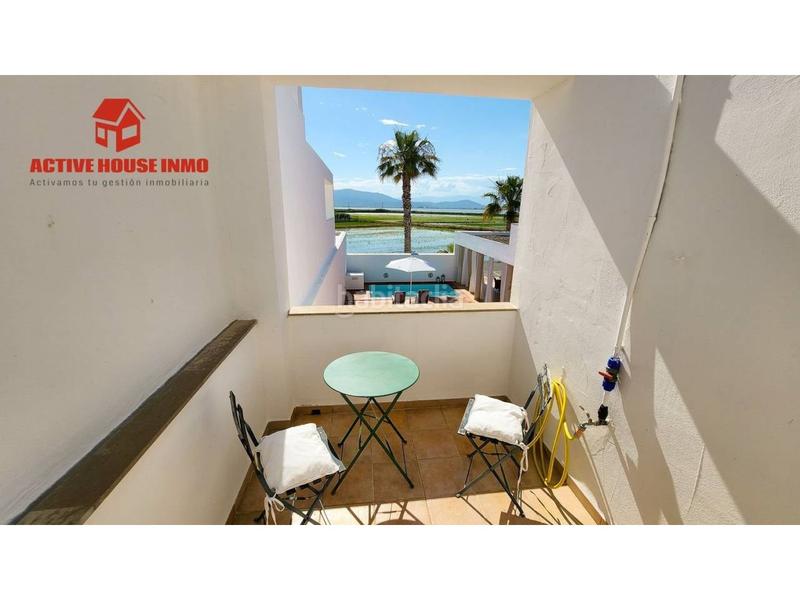 Foto b1f29377-e2ce-4e18-9b8b-074802e27aa9. Casa adosada  en venta en poble nou del deltaeucaliptus43549 en Amposta