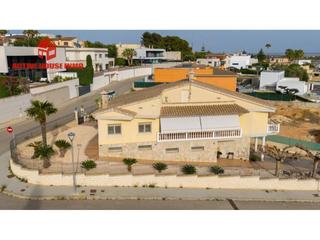 Chalet in Oliveres 55