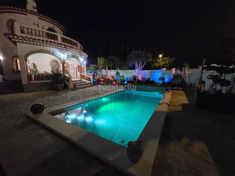 Foto d3d2d644-4332-4555-8566-23e9707f8937. Chalet mit heizung parking pool in Centre Miami Platja