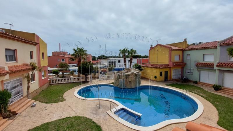 Foto d9fc1529-56a3-415d-ac5d-de14a87fd91b. House with heating pool in Centre Miami Platja